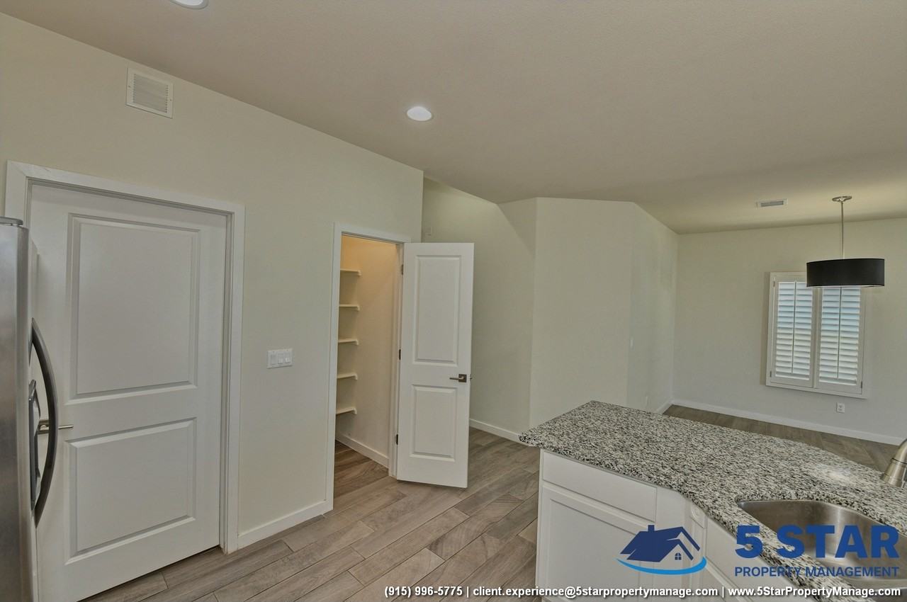 233 Epsom Dr - Photo 6 of 47