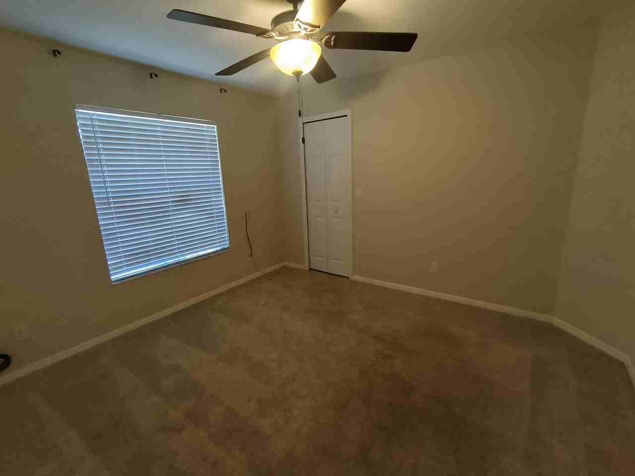 2208 Nw 18th Ave - Photo 6 of 27