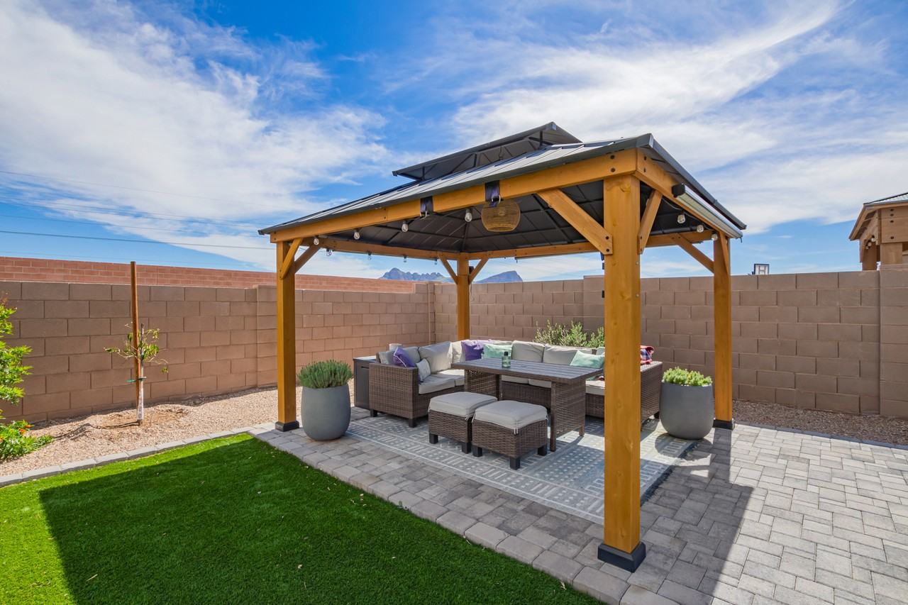 10202 N Crooked Peak Trl - Photo 3 of 14