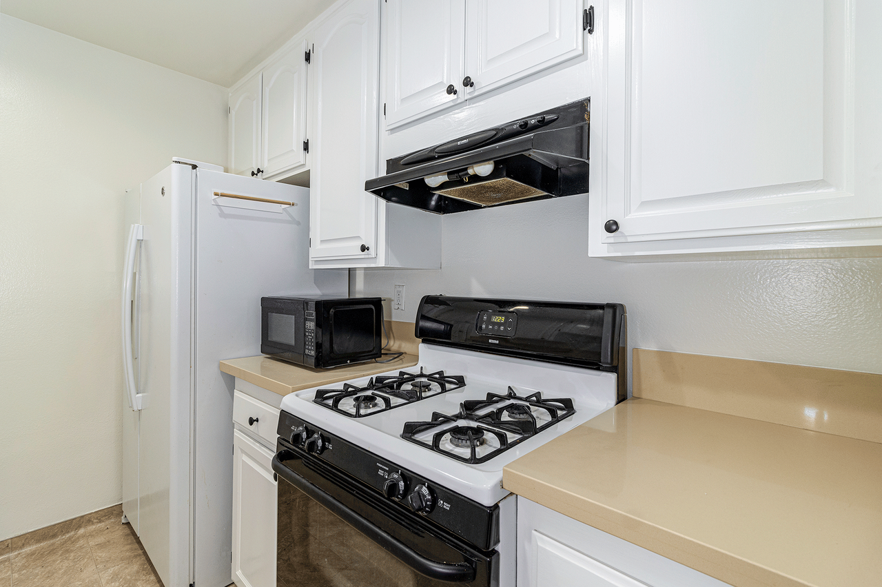 3637 Glendon Ave #105 - Photo 2 of 18