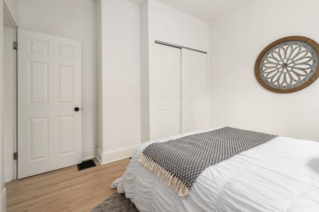 1088 Lockbourne Rd - Photo 6 of 50