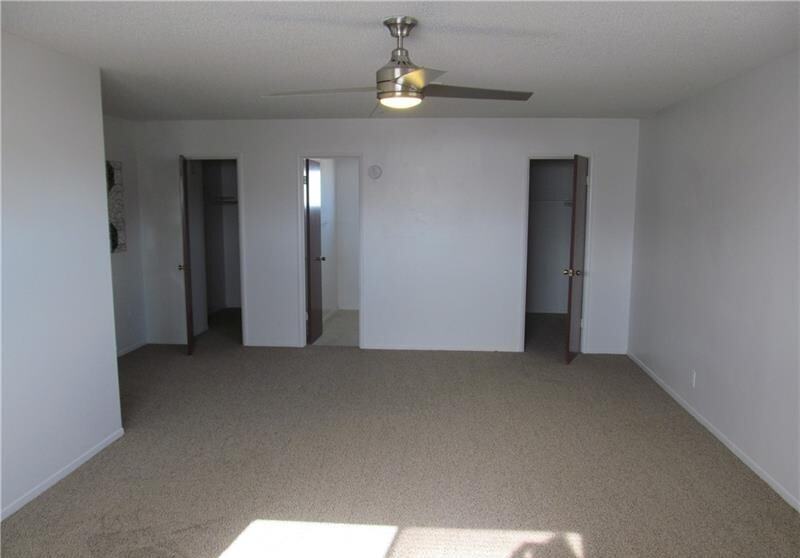 6121 Evergreen Ave - Photo 3 of 13