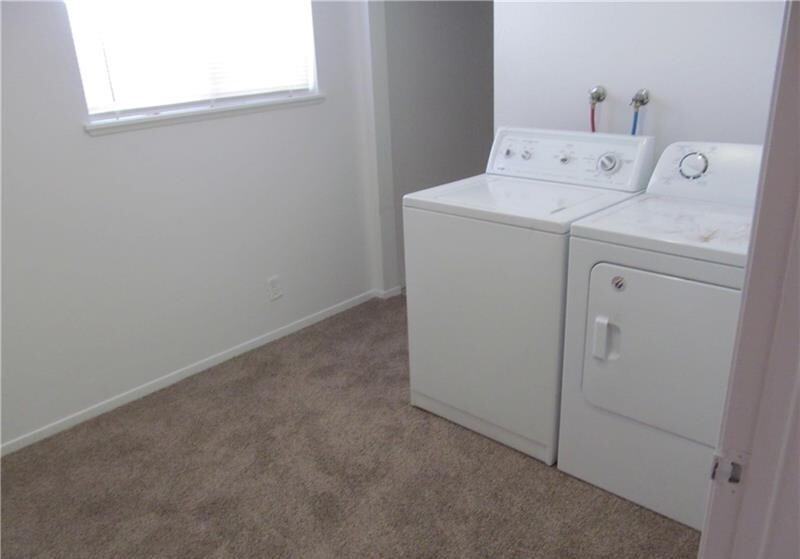 6121 Evergreen Ave - Photo 2 of 13