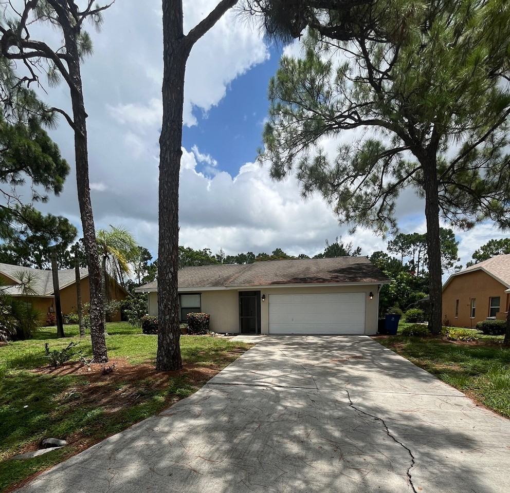 10301 St Patrick Ln - Photo 3 of 18