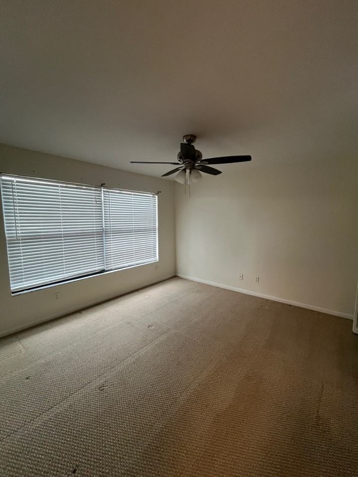 10301 St Patrick Ln - Photo 4 of 18