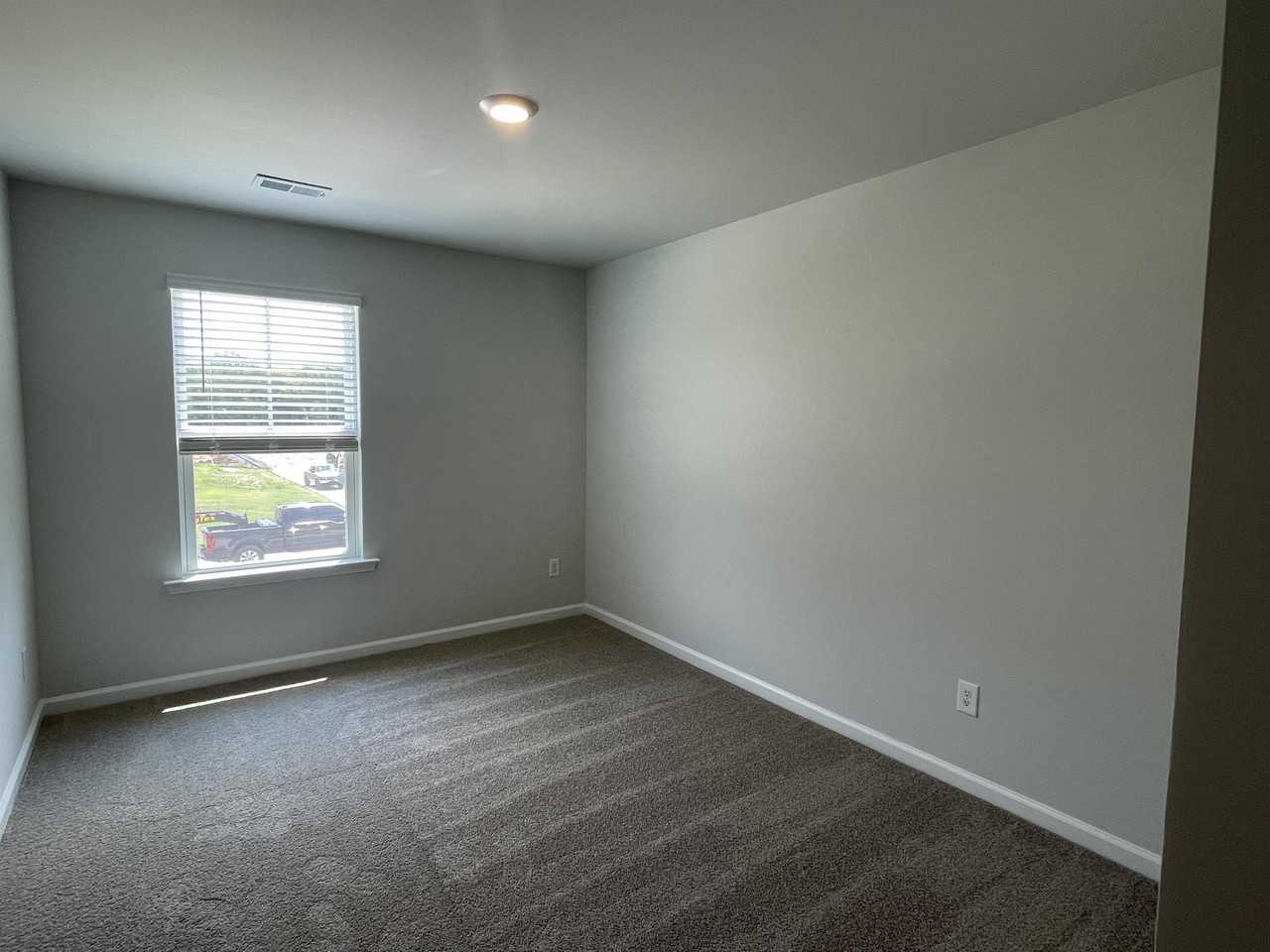 125 Carolina Groves Blvd - Photo 3 of 39