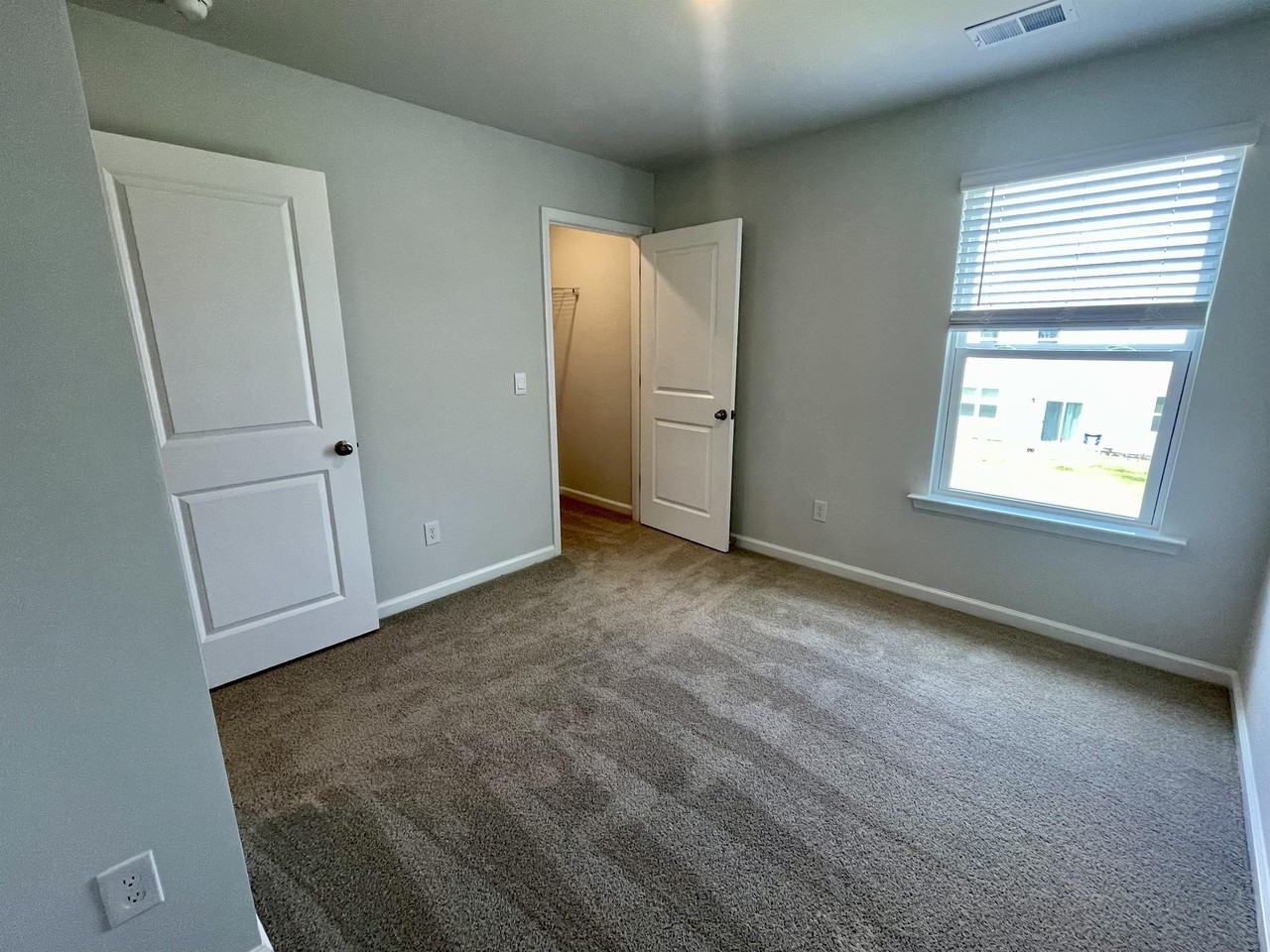 125 Carolina Groves Blvd - Photo 7 of 39