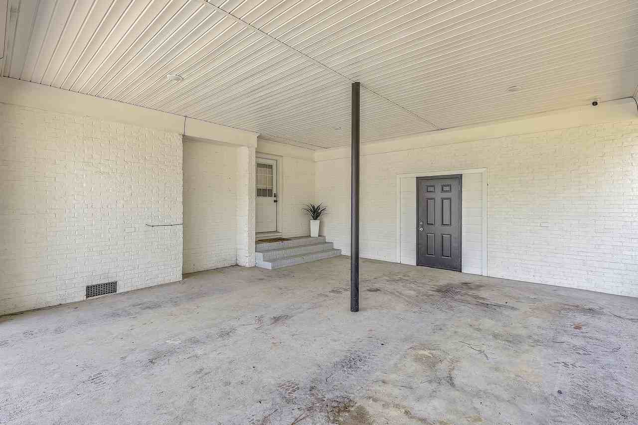 1120 Central Ave - Photo 6 of 46