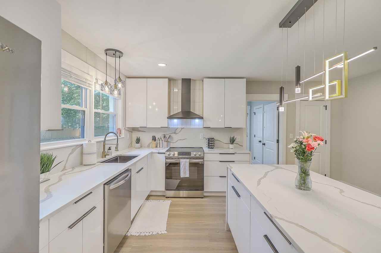 1120 Central Ave - Photo 6 of 46