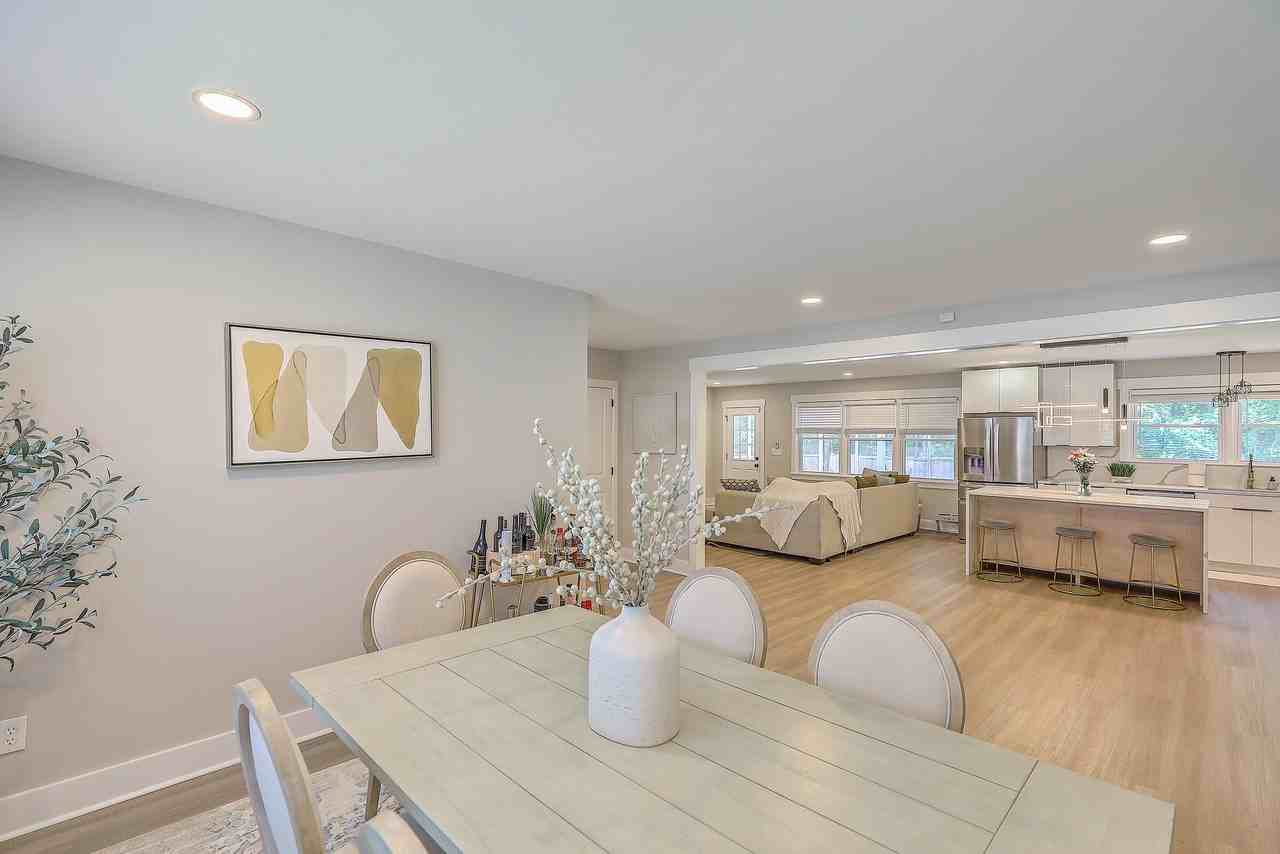 1120 Central Ave - Photo 3 of 46