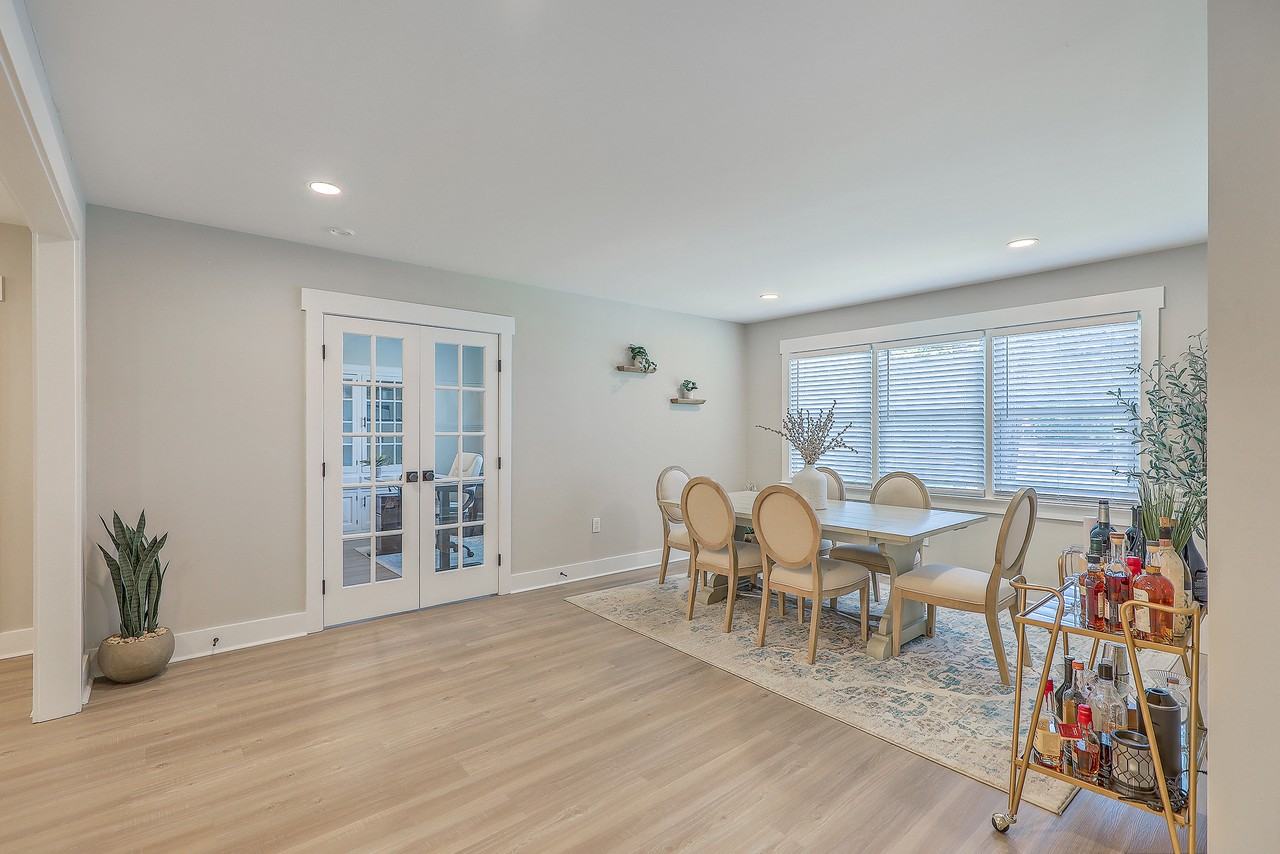 1120 Central Ave - Photo 3 of 46