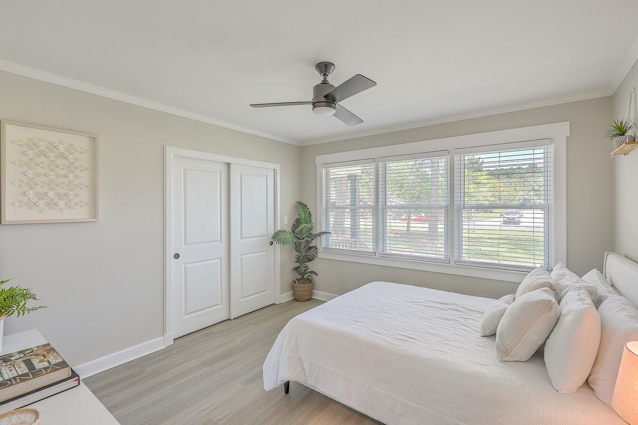 1120 Central Ave - Photo 3 of 46