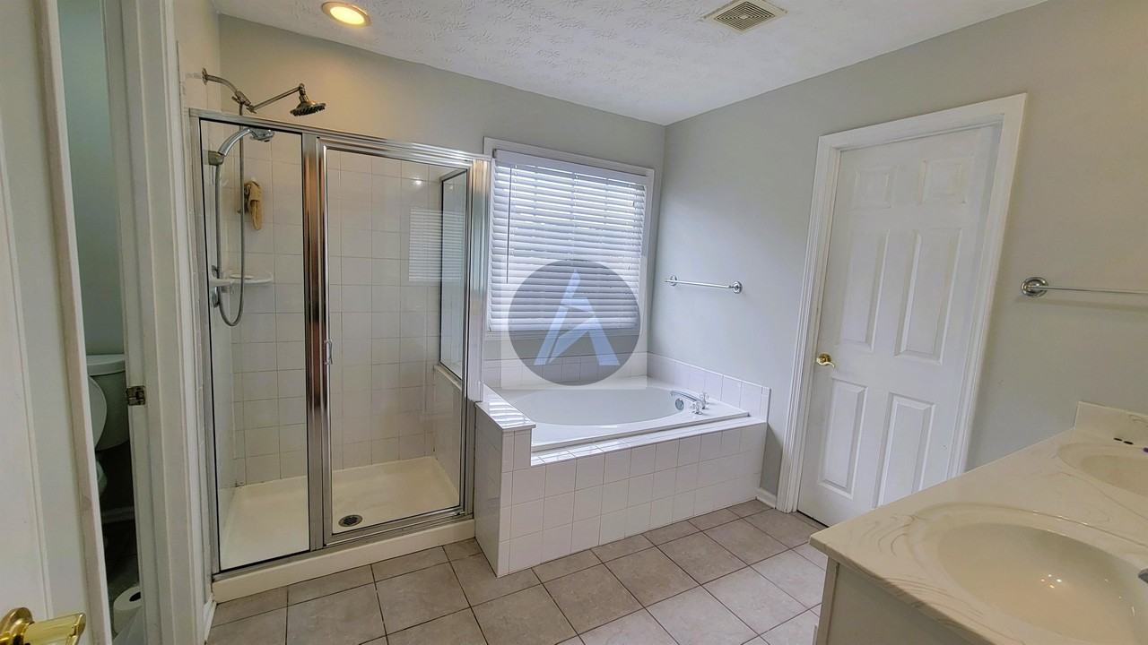 3430 Palm Circle Nw Kennesaw Ga - Photo 2 of 27