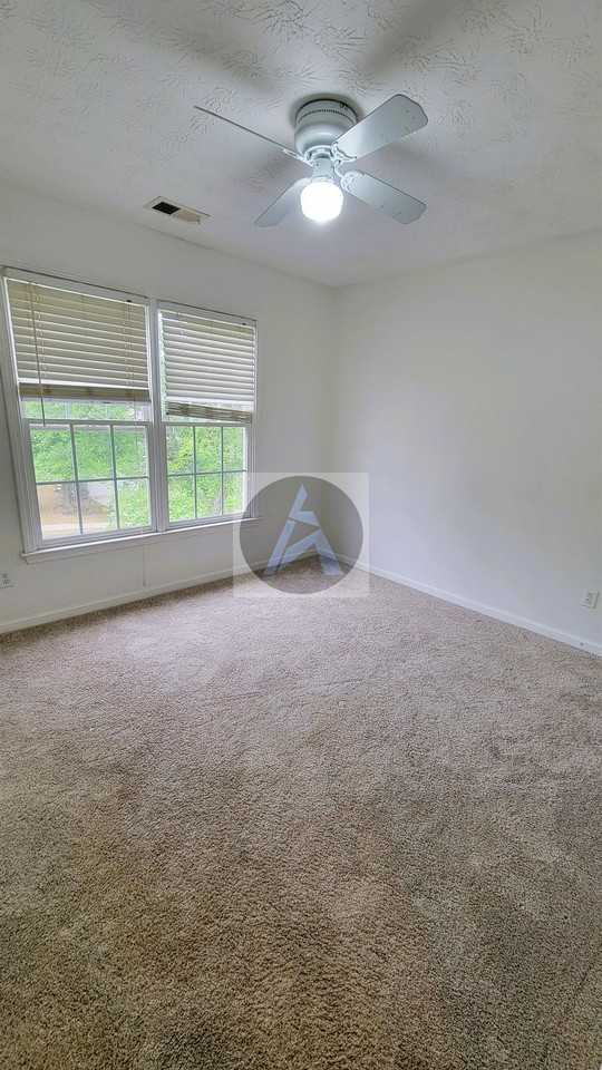 3430 Palm Circle Nw Kennesaw Ga - Photo 7 of 27