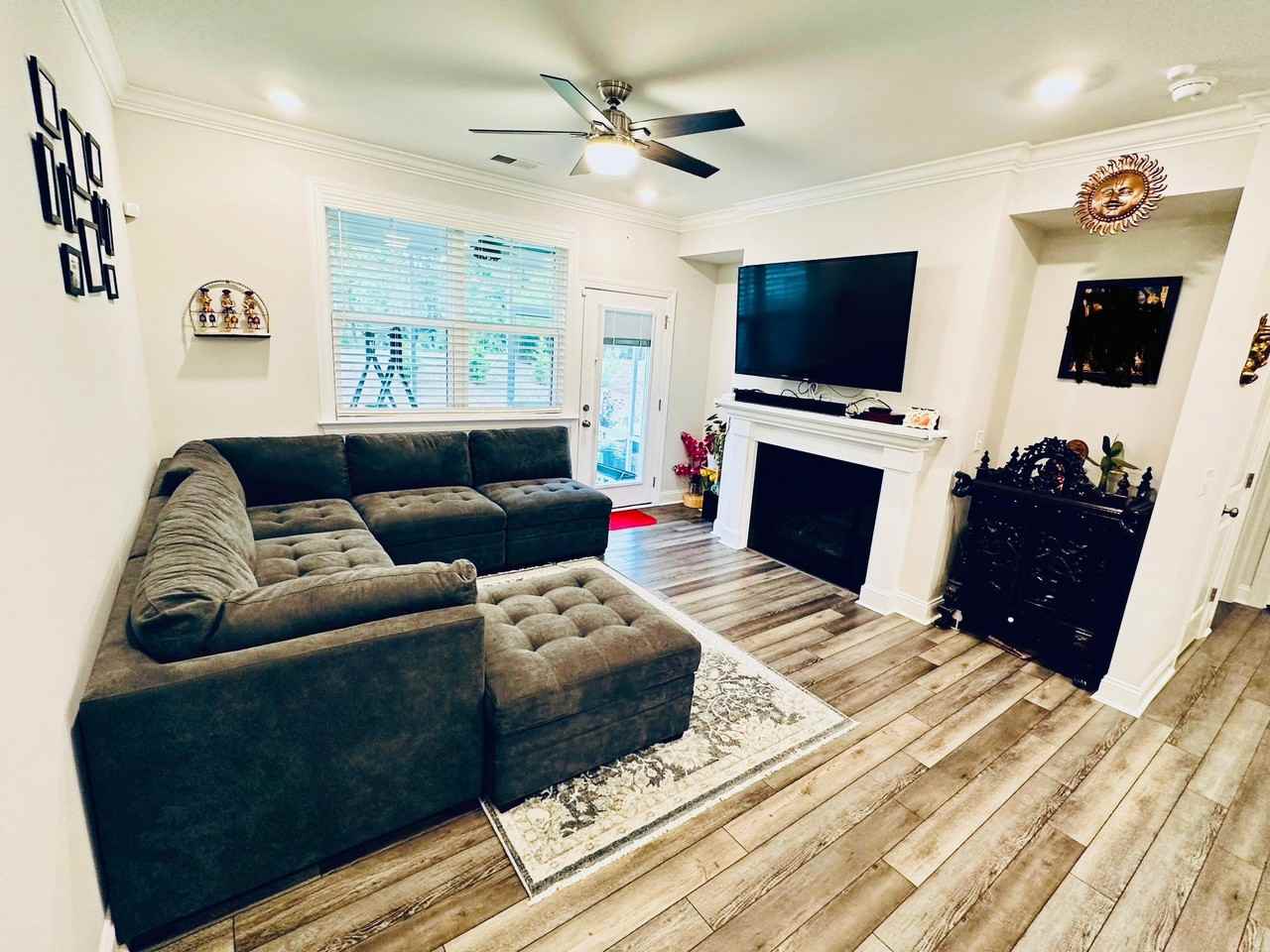 1319 Rosepine Dr #1 - Photo 7 of 14