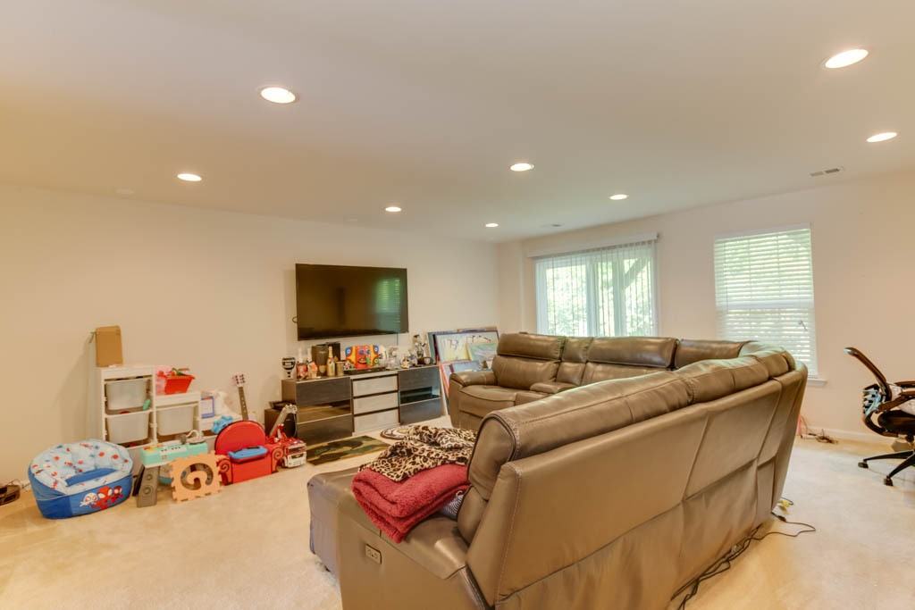 315 W Constance Rd #1 - Photo 3 of 32