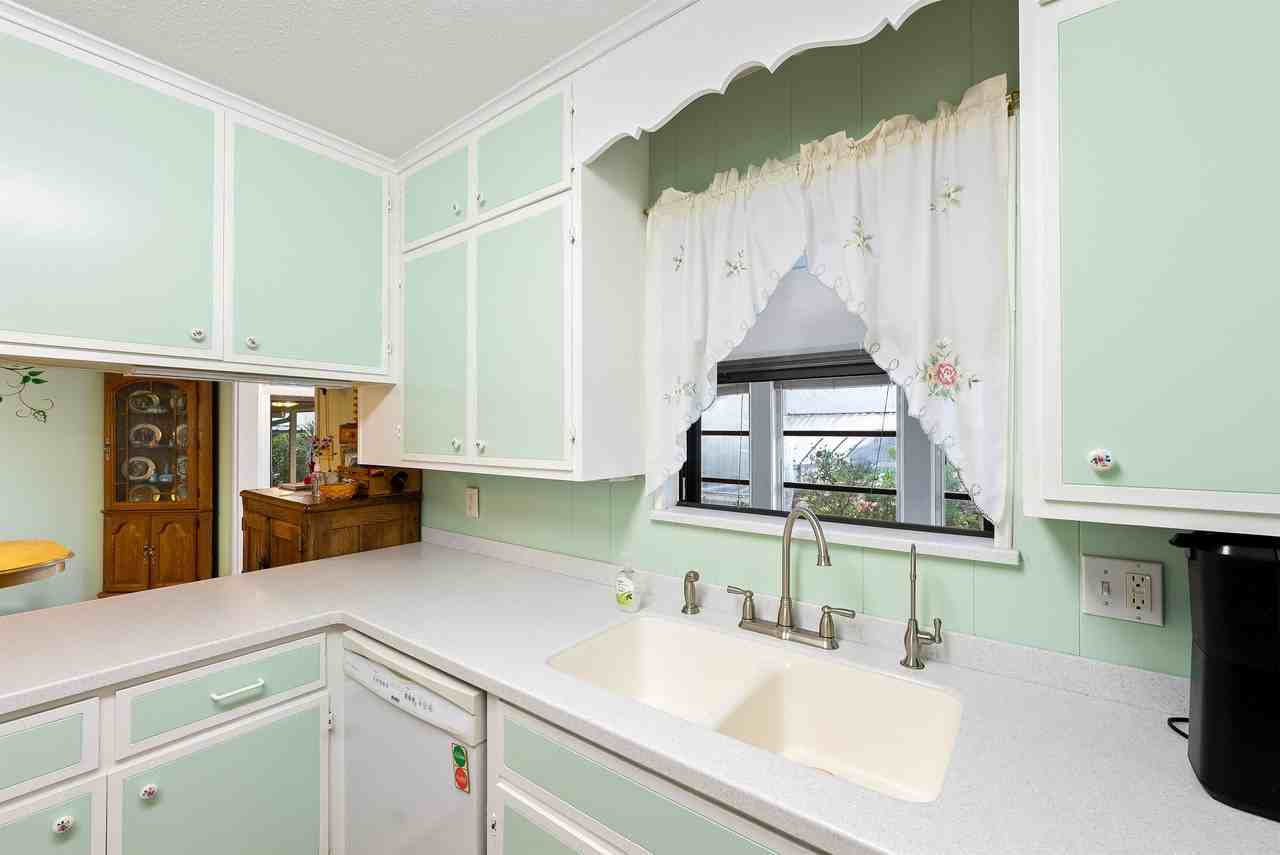 101 E Grothe St - Photo 4 of 30