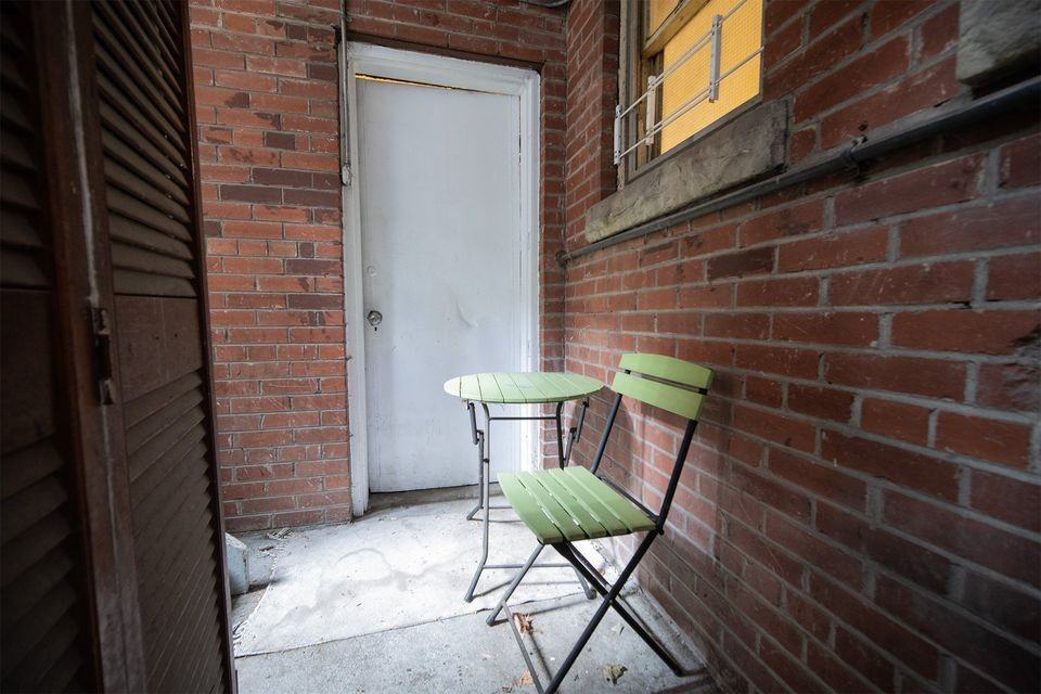 359 Davenport Road - Photo 9
