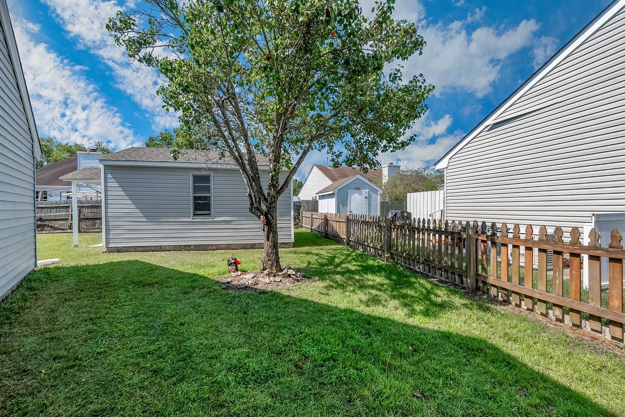 2401 Hexall Ct - Photo 4 of 23