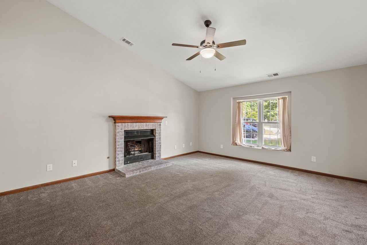 2401 Hexall Ct - Photo 7 of 23