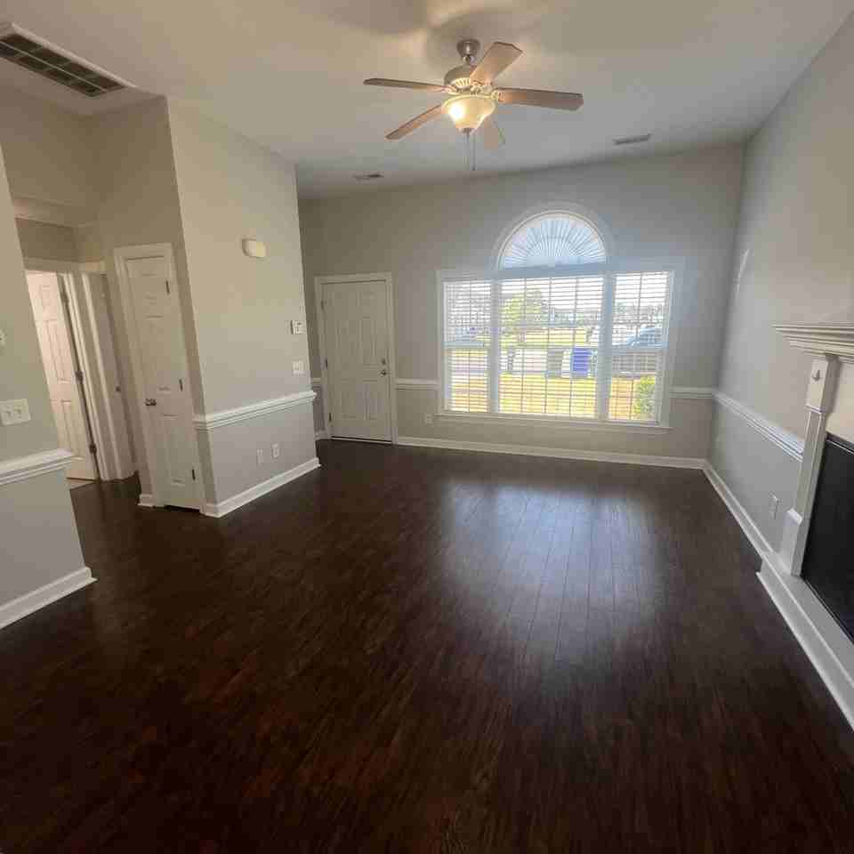 1812 Penncross Drive - Photo 3 of 28