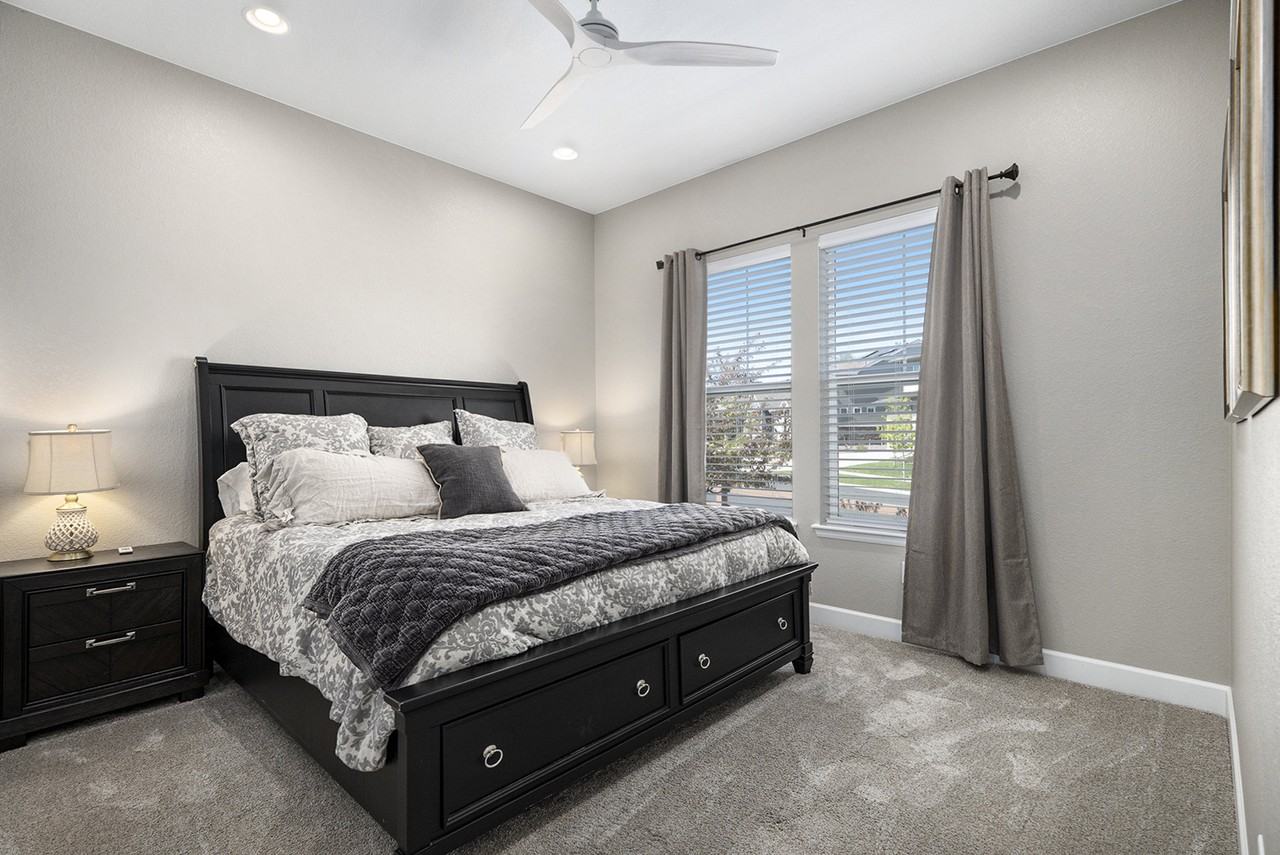 7996 S Jamestown Ct - Photo 6 of 20