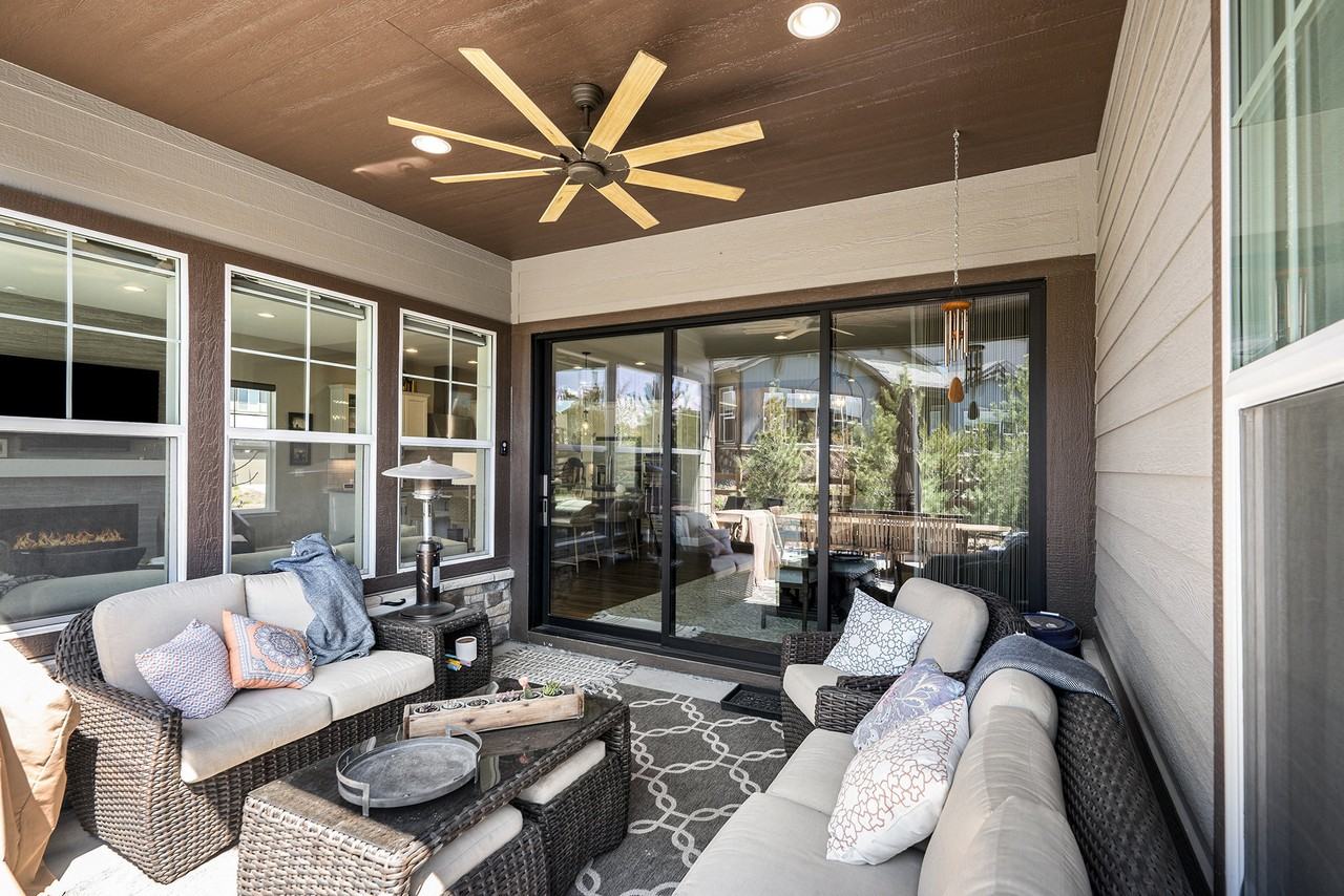 7996 S Jamestown Ct - Photo 3 of 20