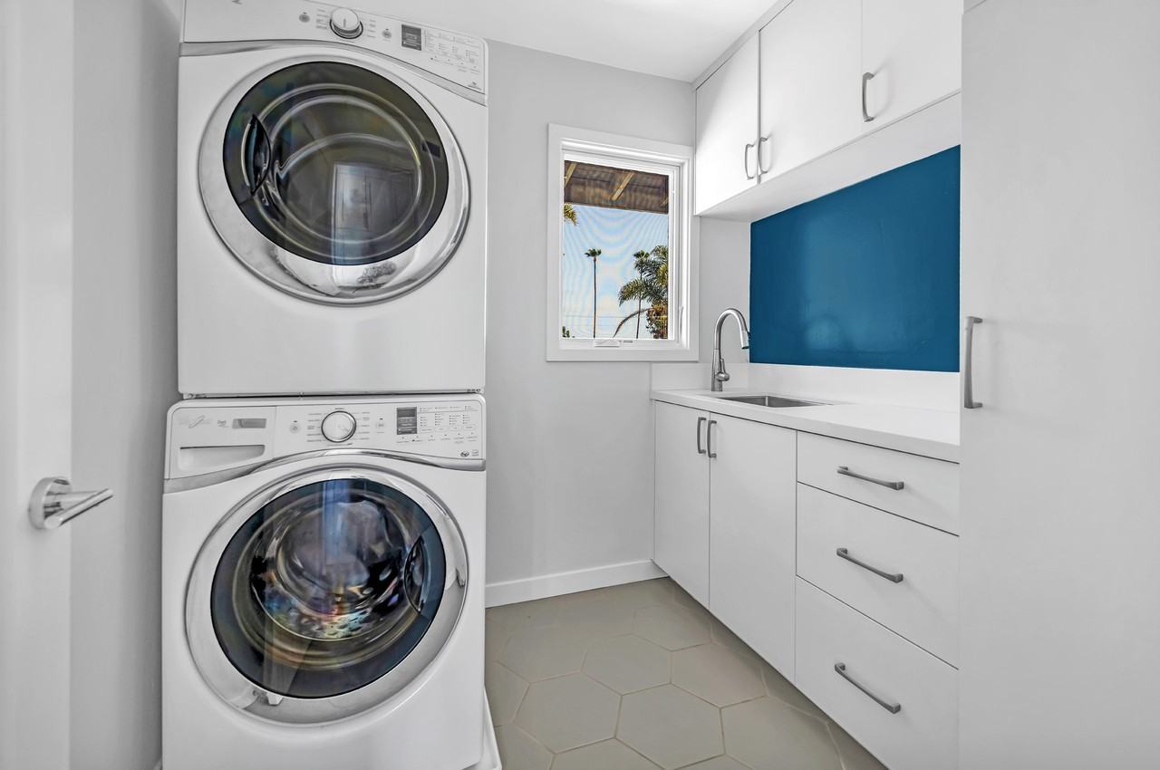 616 Hymettus Ave - Photo 6 of 26