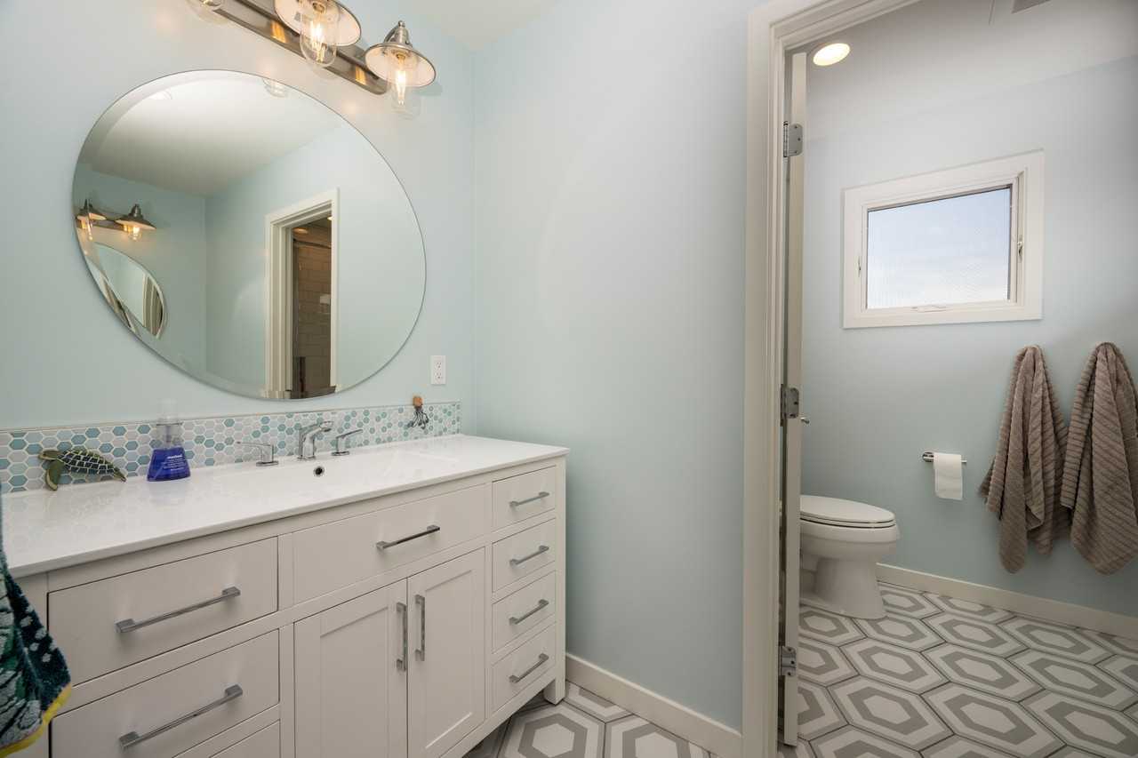 616 Hymettus Ave - Photo 7 of 26