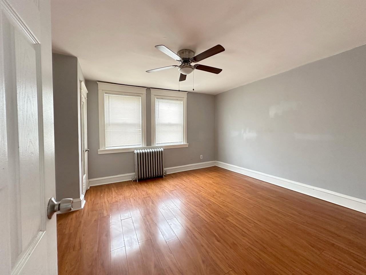 6919 Guilford Rd - Photo 2 of 41