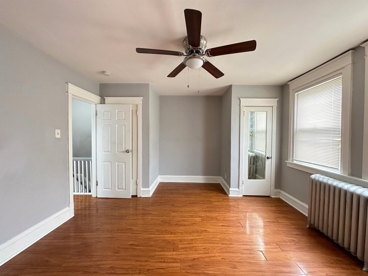 6919 Guilford Rd - Photo 3 of 41