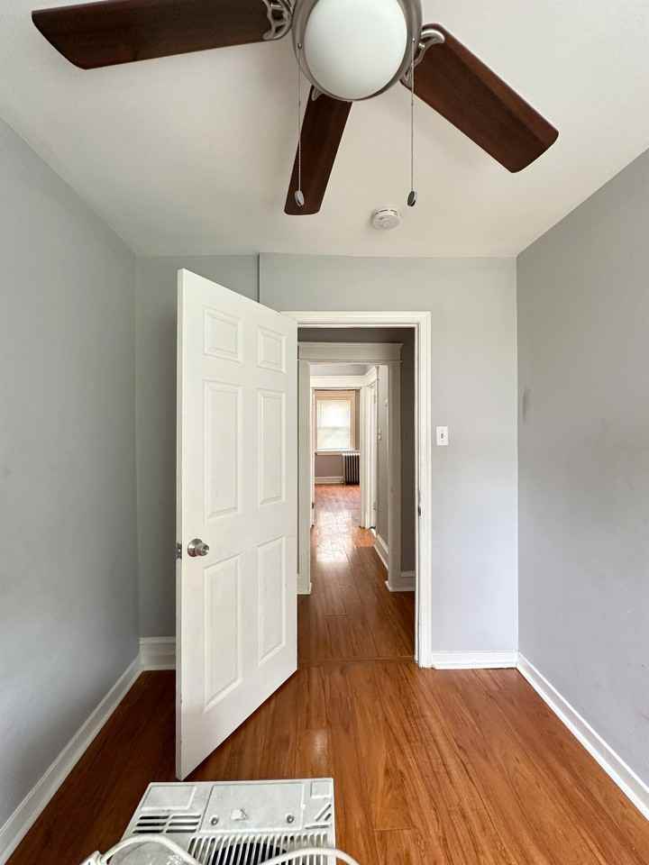 6919 Guilford Rd - Photo 4 of 41