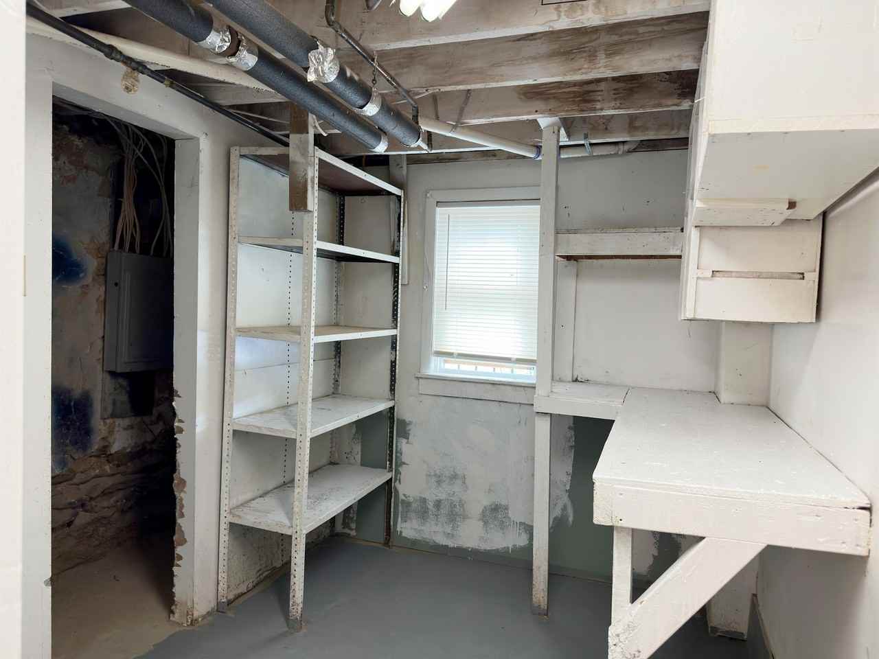 6919 Guilford Rd - Photo 7 of 41