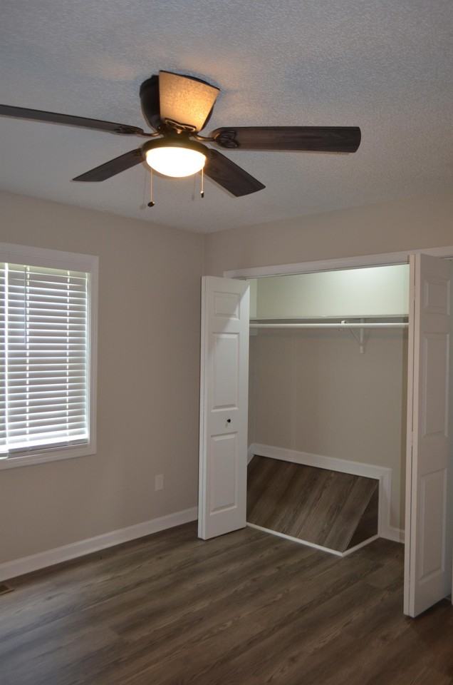 145 Viking Dr #1 - Photo 3 of 10