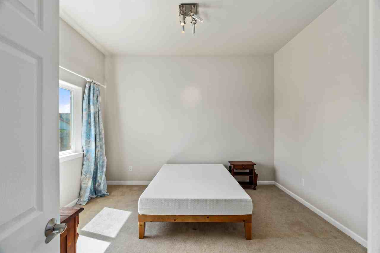 1472 Trade Wind Ave Sw - Photo 2 of 26