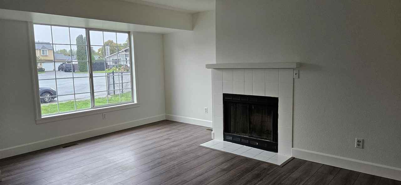 908 Baysinger Pl - Photo 6 of 37