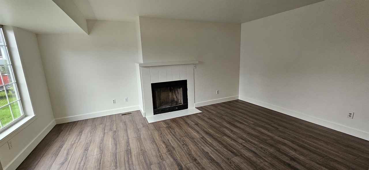 908 Baysinger Pl - Photo 4 of 37