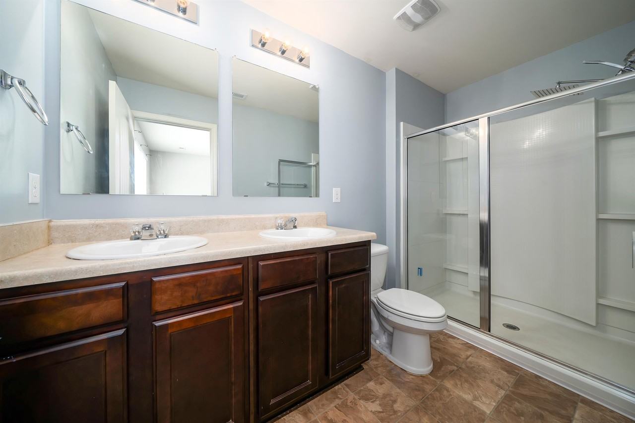 337 Reed Way - Photo 3 of 50