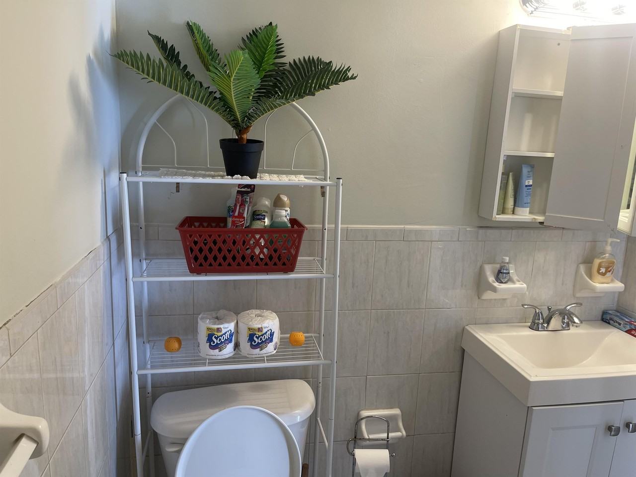 15 Seymour Ave - Photo 7 of 8