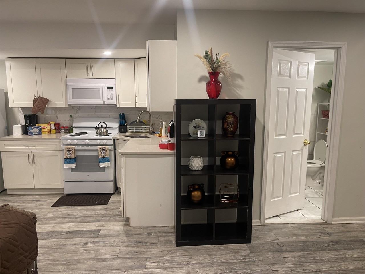 15 Seymour Ave - Photo 3 of 8