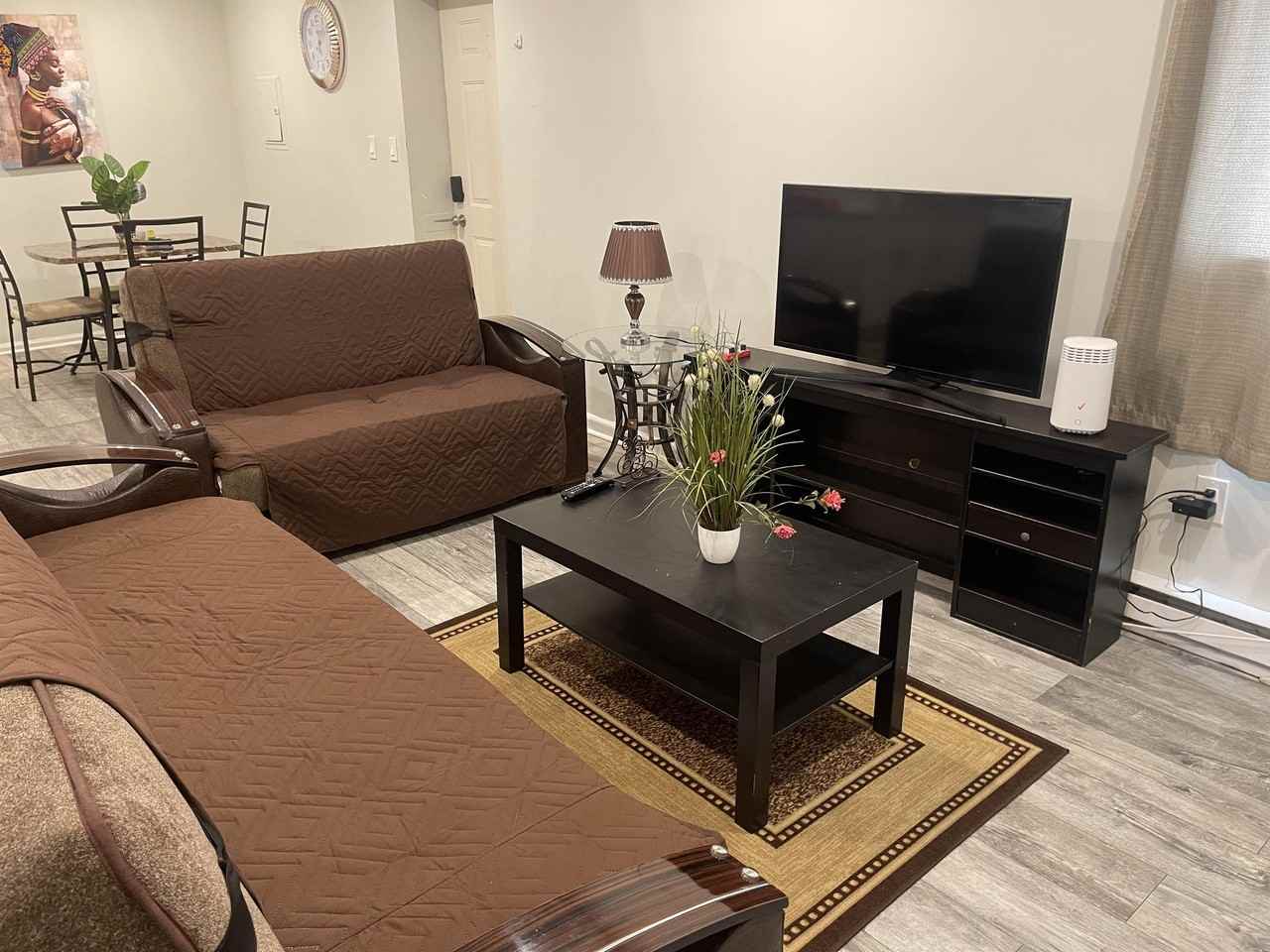 15 Seymour Ave - Photo 3 of 8