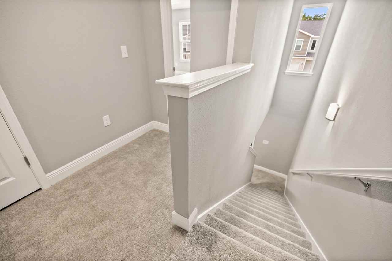 319 Carmel Dr #1 - Photo 6 of 48