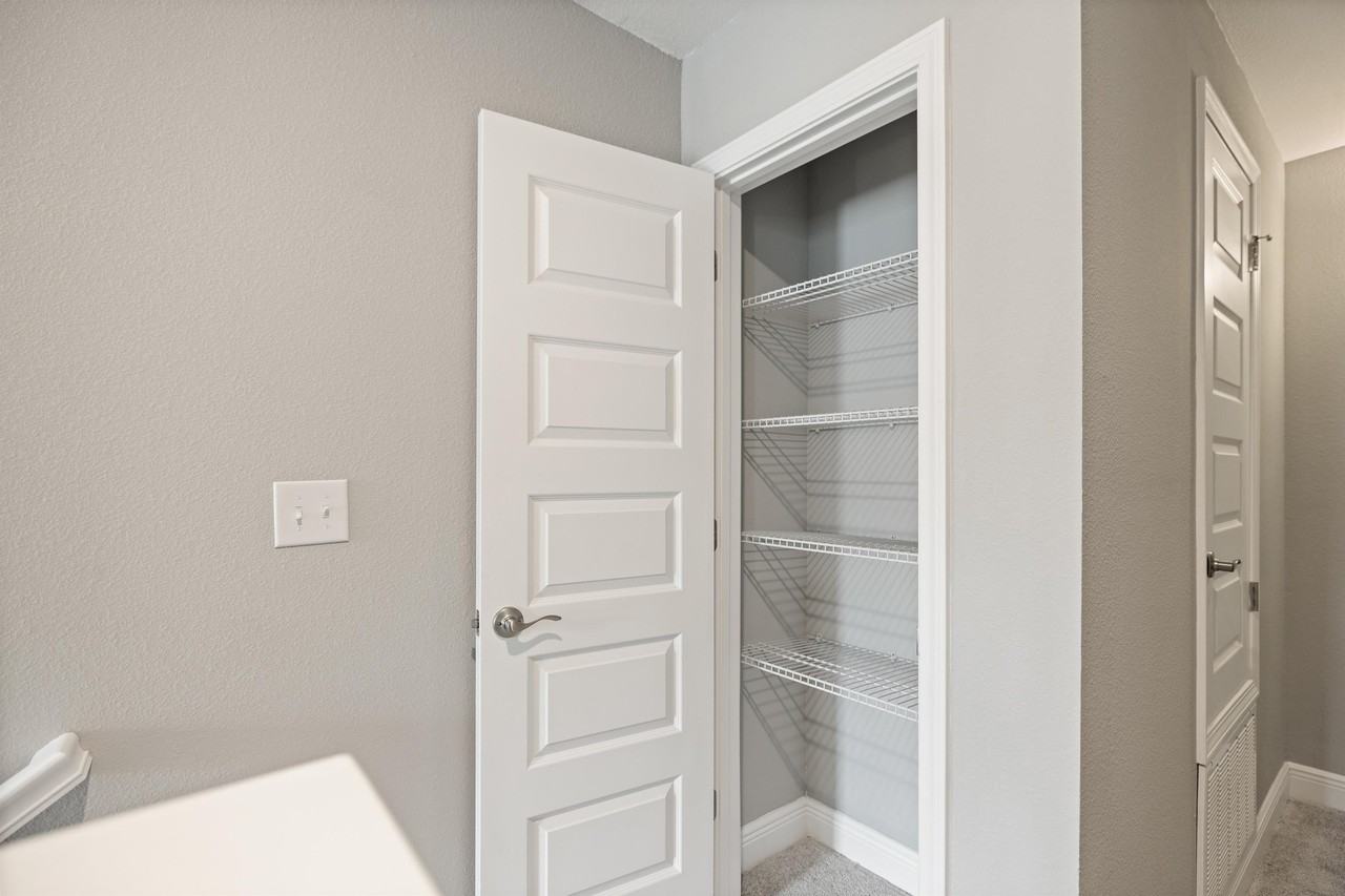 319 Carmel Dr #1 - Photo 4 of 48