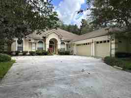 featured image of 5104 Foliage Way