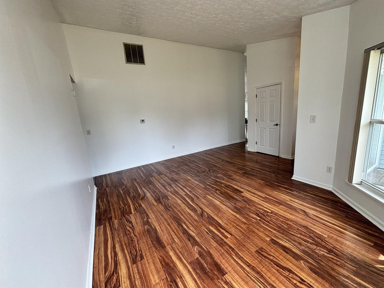 3065 Shellbark Dr - Photo 7 of 25