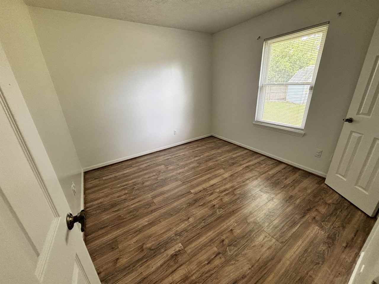 3065 Shellbark Dr - Photo 3 of 25