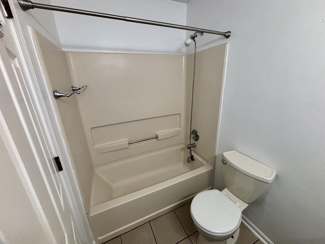 3065 Shellbark Dr - Photo 3 of 25