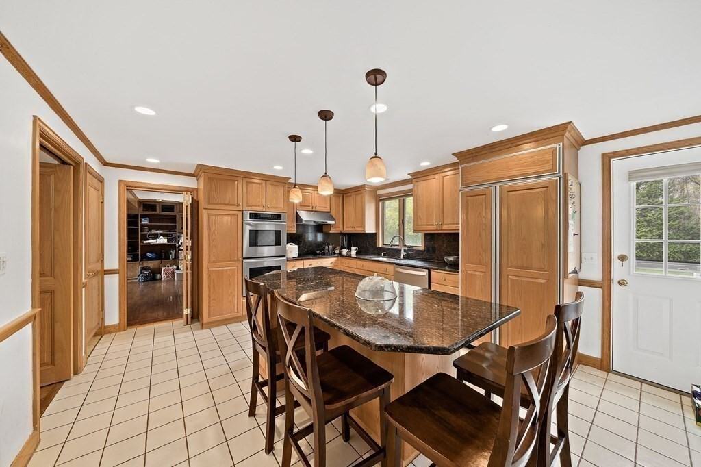 34 Saddle Club Rd - Photo 7 of 26