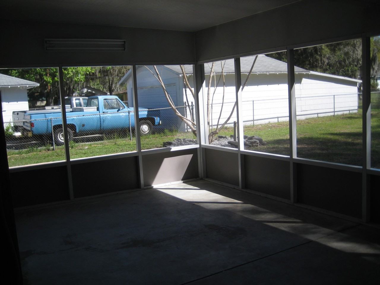 1004 N Gordon St - Photo 6 of 21