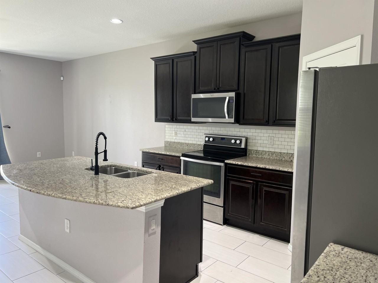 4924 White Sanderling Ct #1 - Photo 5 of 23